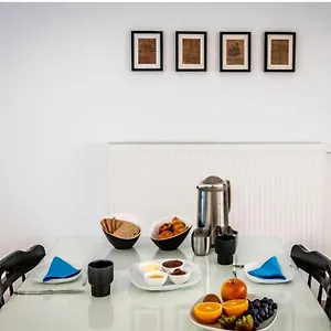 ** Bed & Breakfast 1 Uit De 100 Belgium