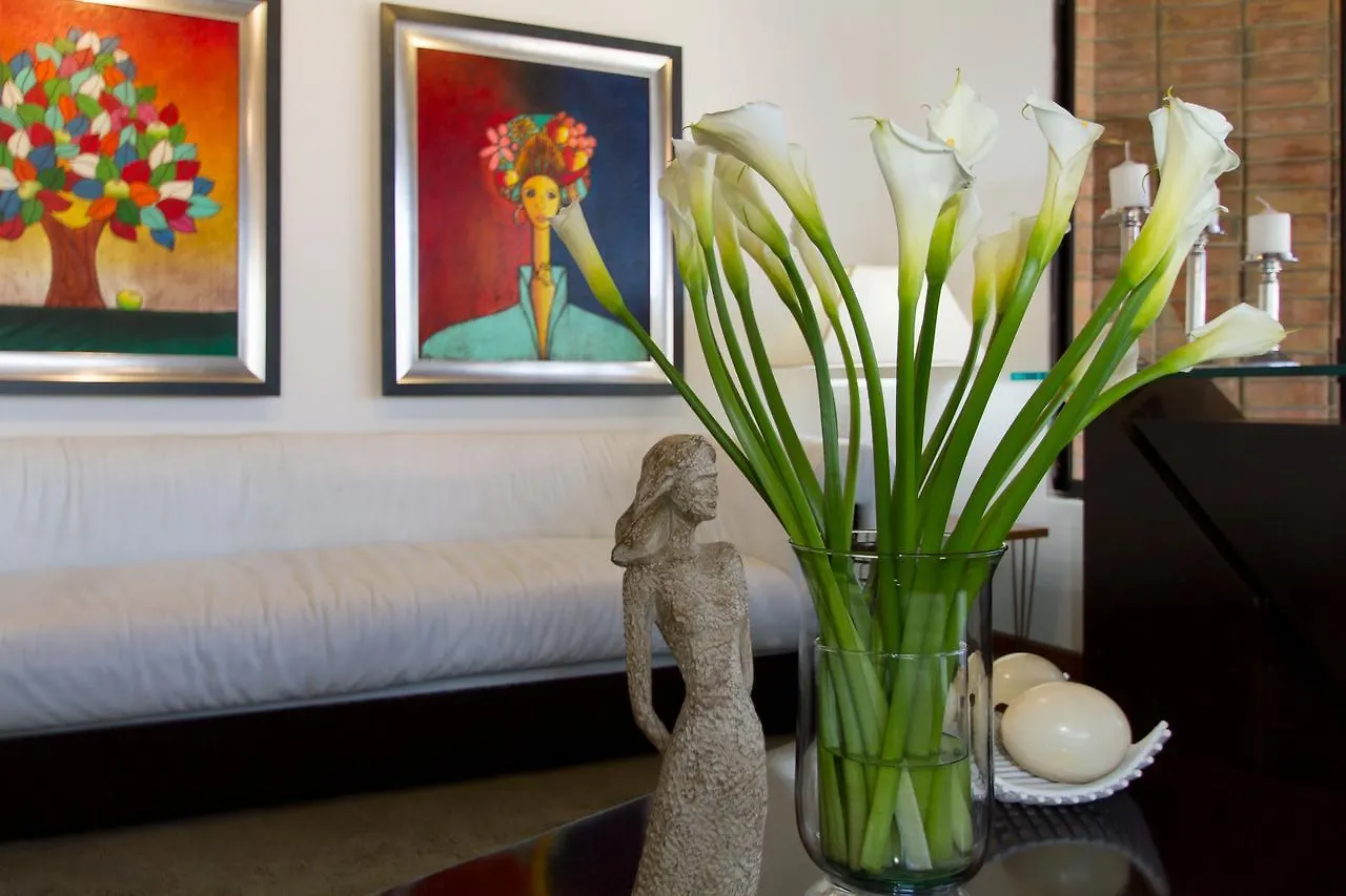 The Penthouse Lodge Quito Couette-café